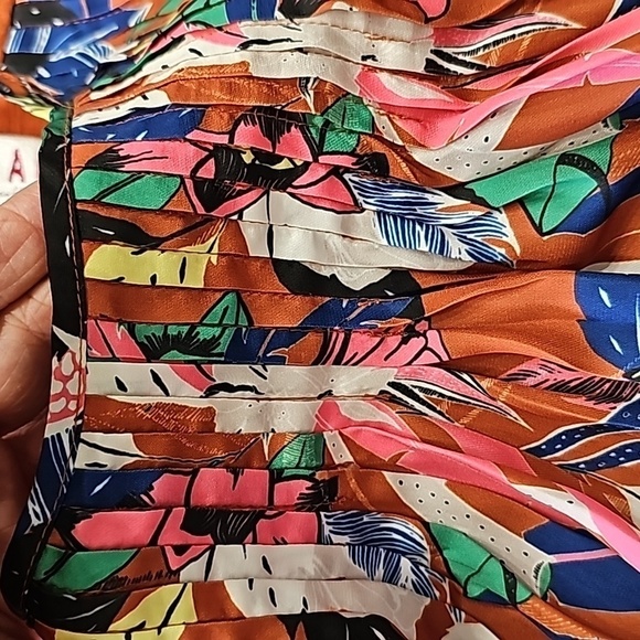 DOLAN adorable little blouse cap sleeves.  Gathered at the top.‎ XS - Picture 15 of 15